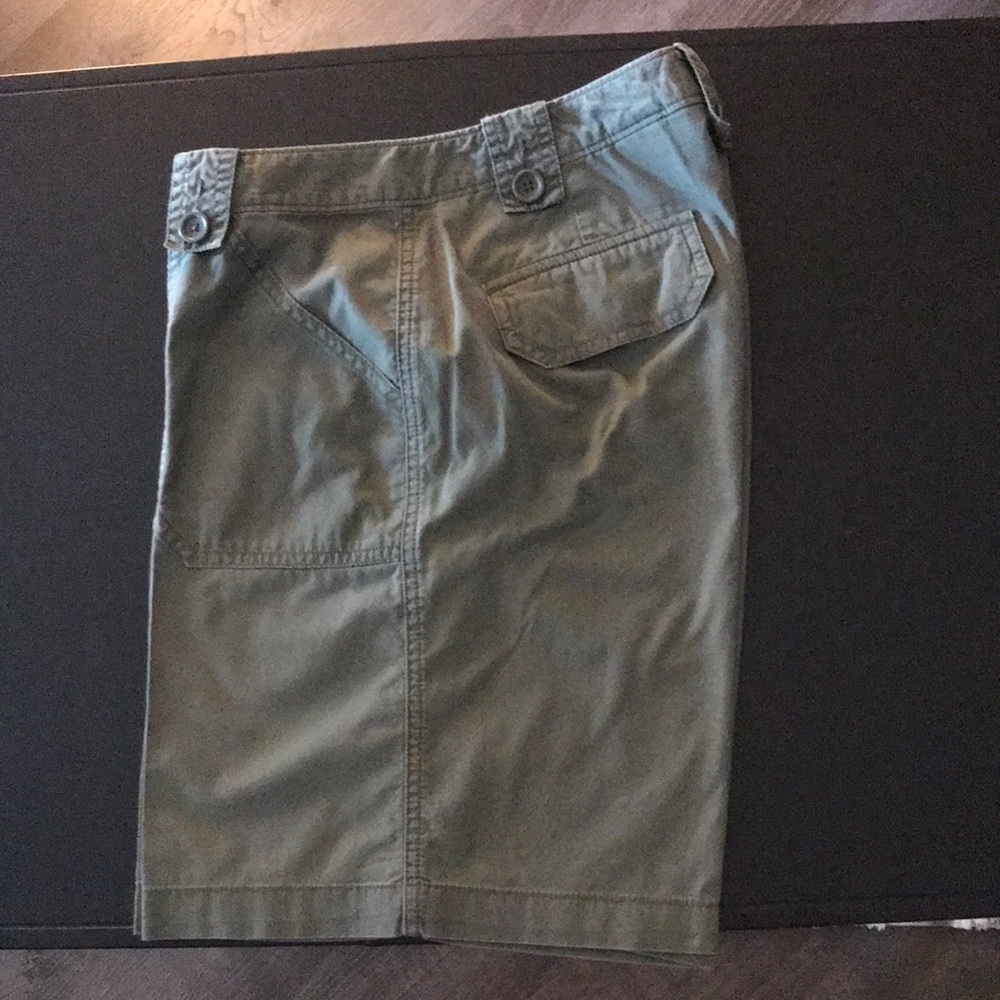 Eddie Bauer Army Green Shorts Size 4